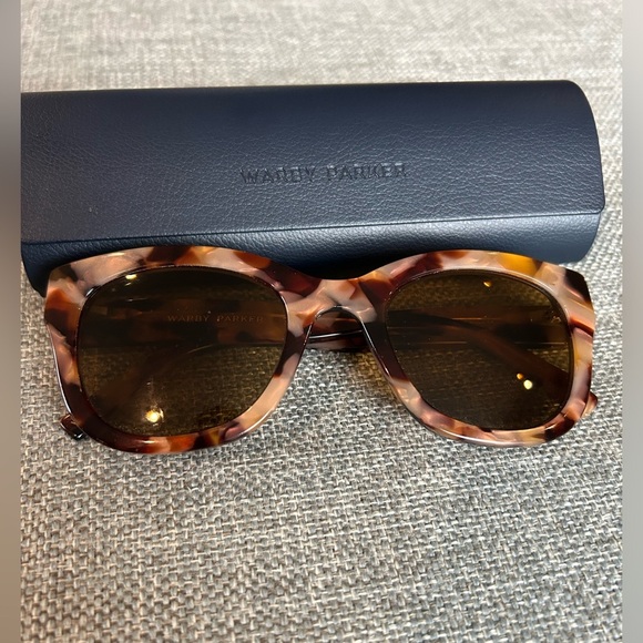 Warby Parker Sunglasses Frame Only Gemma W in Adobe Tortoise - Picture 7 of 11